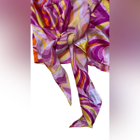 LIFE Love is for Eternity Flowers Bell Sleeve S Crop Top - Picture 3 of 6